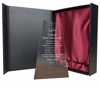 Statuetka na Dzień Nauczyciela - elegancki prezent w etui dla Wychowawcy