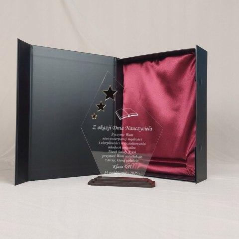 Wyjątkowy prezent upominek na Dzień Nauczyciela statuetka z etui GRAWER