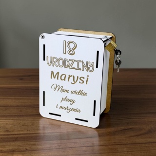 Personalizowana skarbonka na 18 urodziny z grawerem - prezent dla dziewczyny