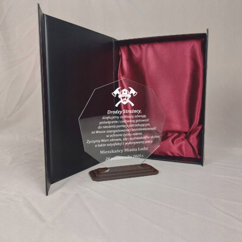 Podziękowanie dla strażaka elegancka statuetka prezent na Dzień Strażaka