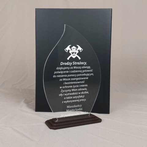 Podziękowanie dla strażaka elegancka statuetka z dedykacją Dzień Strażaka