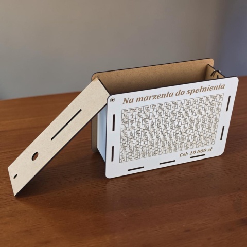 skarbonka zamykana na kłódkę personalizowana