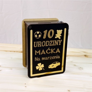 Skarbonka z grawerem na urodziny - wyjątkowy prezent dla dziecka