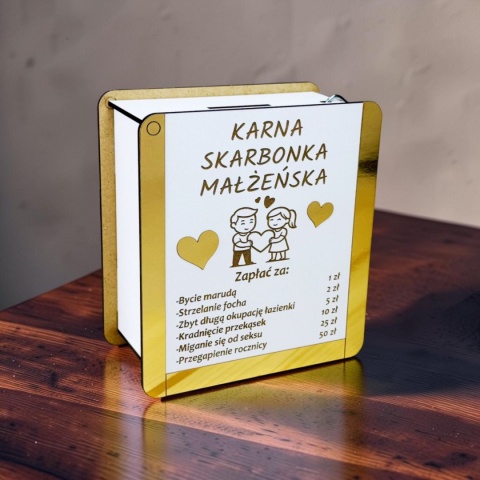 Lustrzane złote elementy na karnej skarbonce dla par