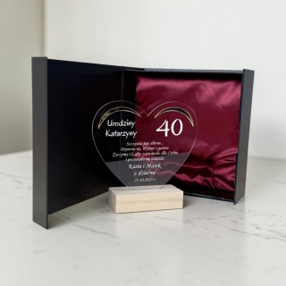 Elegancka statuetka Serce na urodziny - prezent z grawerem personalizowany